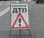 Под Астраханью легковушка врезалась в снегоочиститель