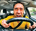 Астраханцев спасли от водителя-шизофреника