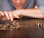 Астраханские работодатели стали чаще задерживать зарплату