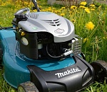 Стрижка травы газонокосилкой закончилась гибелью астраханца