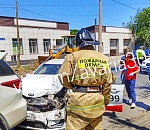 В Астрахани иномарку торпедировало такси