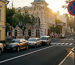 Астраханские власти намерены зачистить улицу Кирова от припаркованного транспорта