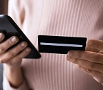 Пятеро мошенников обработали двух астраханок на два с лишним миллиона