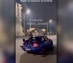 В Астрахани наказали водителя с друзьями, которые устроили перфоманс у кремля 