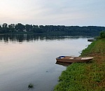 В водном ЧП под Астраханью погиб егерь, ещё два пассажира пострадали