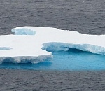 В Астрахани дети дрейфовали на льдине
