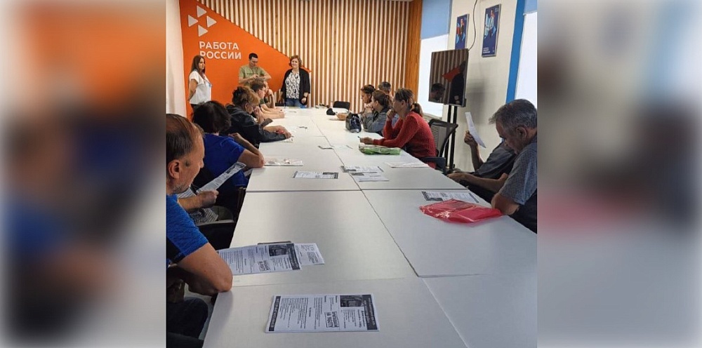 Более 30 астраханцев станут водителями и кондукторами новых «Волгабасов»