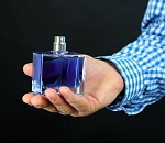 В Астрахани двое парней пытались украсть туалетную воду