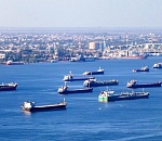 Морской порт Астрахань намерен увеличить вместимость своих судовых рейдов