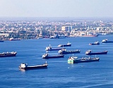 Морской порт Астрахань намерен увеличить вместимость своих судовых рейдов