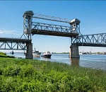 Завтра в Астрахани вновь разведут Старый мост