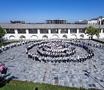 Цифровой флешмоб: «Ростелеком» организовал трансляцию творческой акции в Астраханском кремле