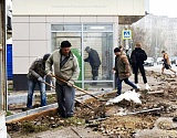 В Астрахани до конца года обустроят более 30 остановок