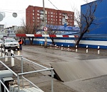 Сегодня ночью в Астрахани закроют железнодорожный переезд