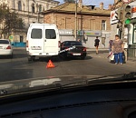 В районе Больших Исад в Астрахани - пробка из-за аварии