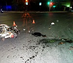 В Астрахани столкнулись автомобиль и мопед: водитель мопеда серьезно пострадал