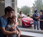 Астраханке напомнили о забытых сыновьях, лишив ее автомобиля