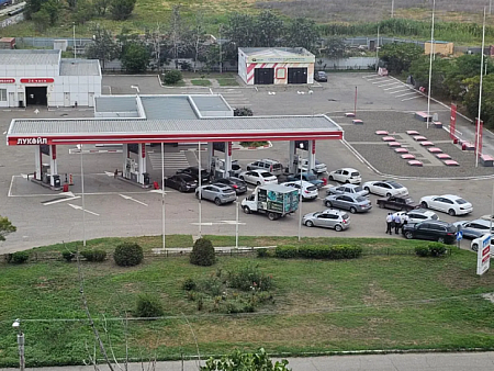 Топливный кризис вновь делит астраханский автопарк на четных и нечетных