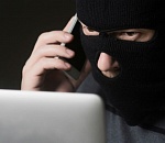 Астраханец хотел вернуть потерянные документы, но потерял еще и деньги