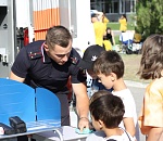 На Дне молодежи в Астрахани родители потеряли в толпе двух маленьких детей