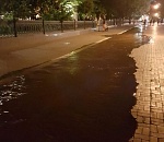 В центре Астрахани затопило одну из главных улиц