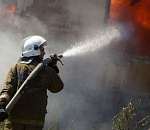 В Астрахани из горящего дома эвакуировали 12 человек