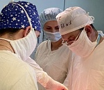 Ради спасения беременной астраханки врачи АМОКБ провели без пауз две операции разного профиля