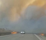 В сети распространяются жуткие и апокалиптичные кадры пожара под Астраханью