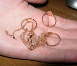 Студентка из Астрахани украла украшений на 400 тыс. рублей