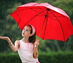 Суббота – по пятничному сценарию: в Астраханской области вновь будет не жарко и грозно