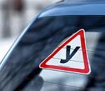 Полицейский помог получить двум астраханцам права без экзаменов