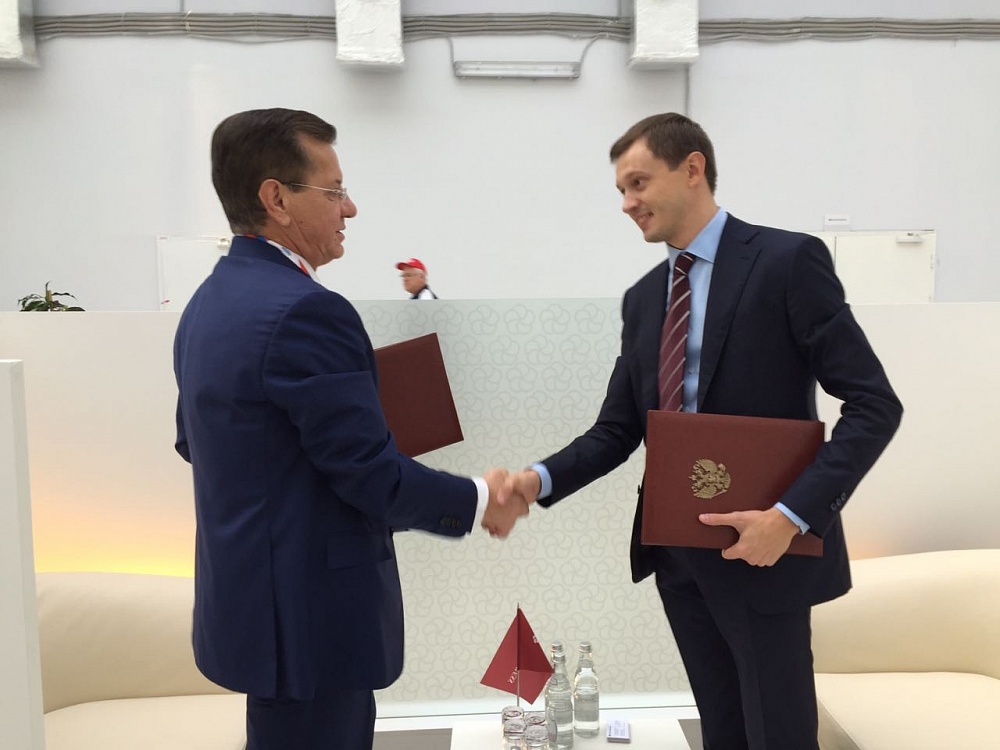 Астрахань подписала соглашение с Агентством инвестиций в соцсферу