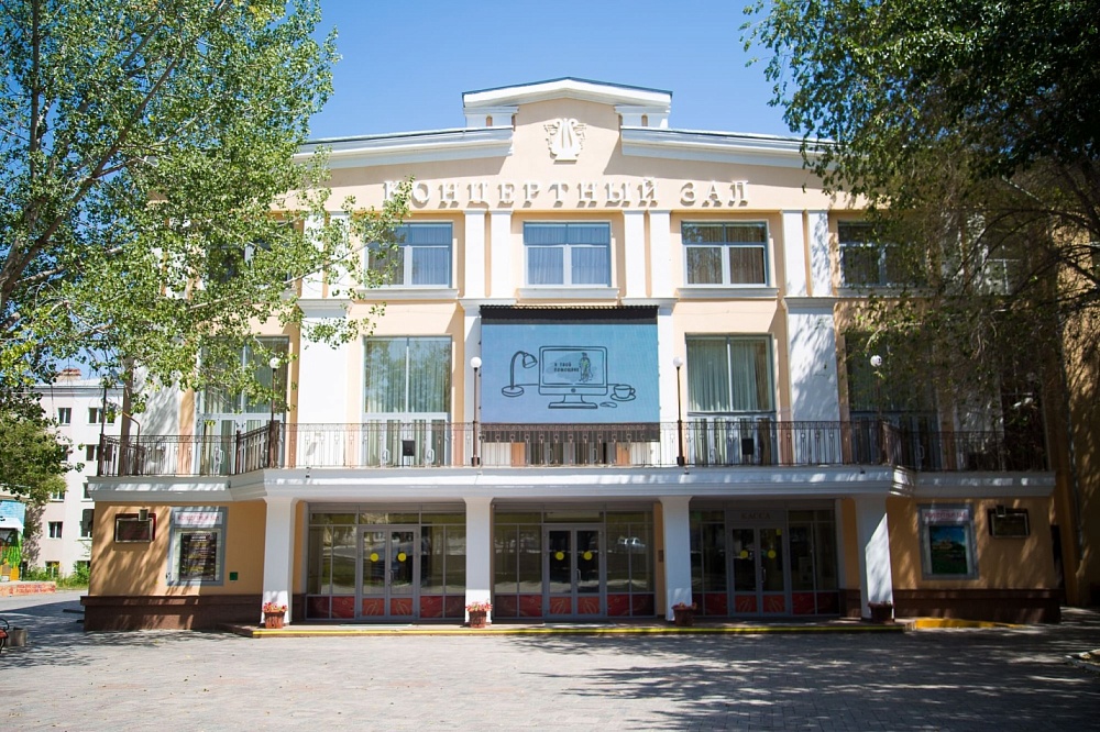 В сквере Астраханской филармонии покажут «Русалочку»