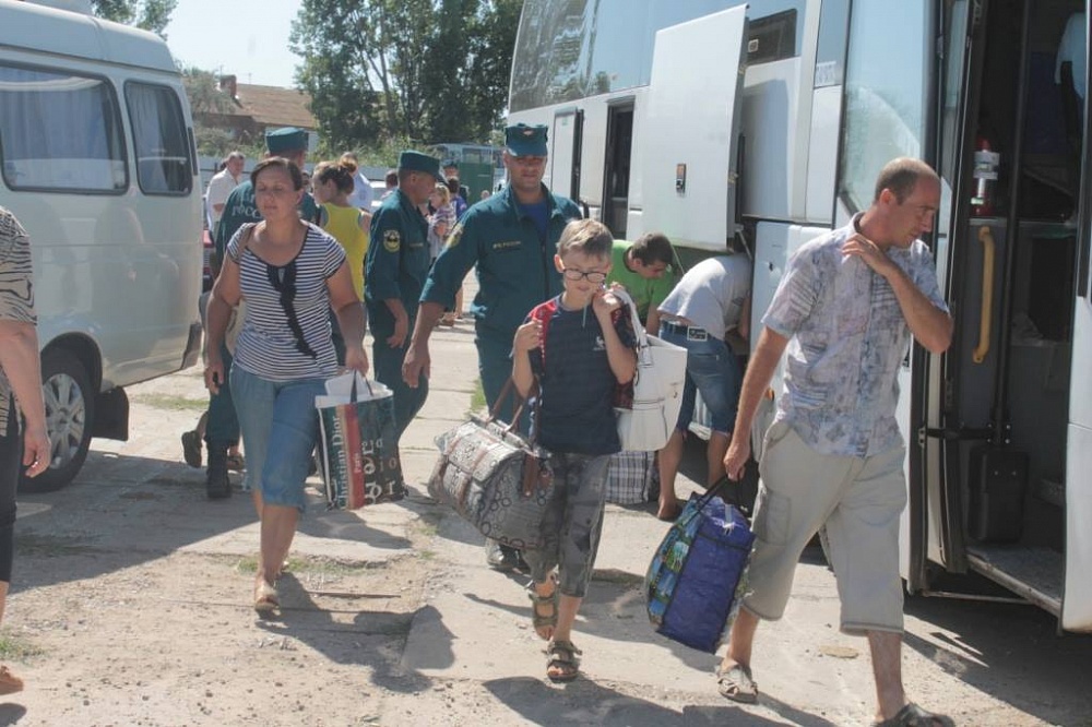 В Астраханскую область прибыли  93 беженца из Украины