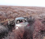 Под Астраханью опрокинулась иномарка: пострадали два человека