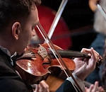 Аргентинский дирижер выступит с астраханским Камерным оркестром