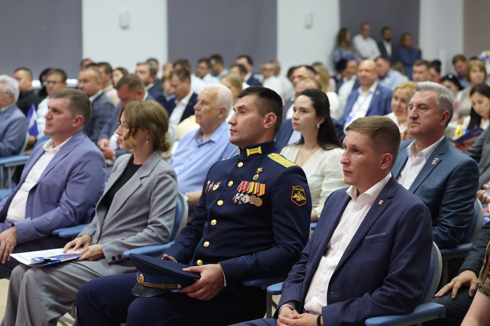  «Единая Россия» утвердила список кандидатов на выборы в Гордуму Астрахани