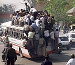 Астраханцы требуют увеличить количество автобусов