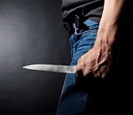 Астраханец набросился с ножом на полицейского в Волгограде, сделавшего ему замечание 