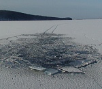 В Астраханской области мужчина и ребенок утонули, провалившись под лед