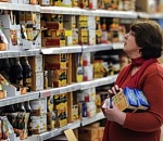 Астраханцам предлагают сообщать, где торгуют санкционными продуктами
