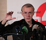 Олег Шеин набрал половину подписей, необходимых для преодоления «муниципального фильтра»