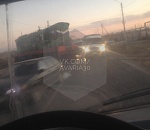 В Астрахани тепловоз сошел с рельс на переезде