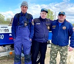 Астраханские инспекторы ГИМС спасли группу иногородних туристов,  у которых на реке развалился самодельный плот