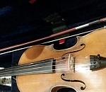 В Астрахани на чердаке дома нашли старинную скрипку Страдивари