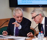 Антипрививочники признаны угрозой: в Госдуме предложили обязательные паспорта вакцинации