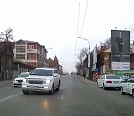 Соцсети бдят: полицейские нашли астраханца, гонявшего по встречке