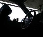 В Астрахани работник автомойки угнал автомобиль директора и попал в ДТП