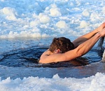 Более 6000 человек приняли участие в Крещенских купаниях