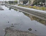 Водные каналы в центре Астрахани превратились в место утилизации мусора